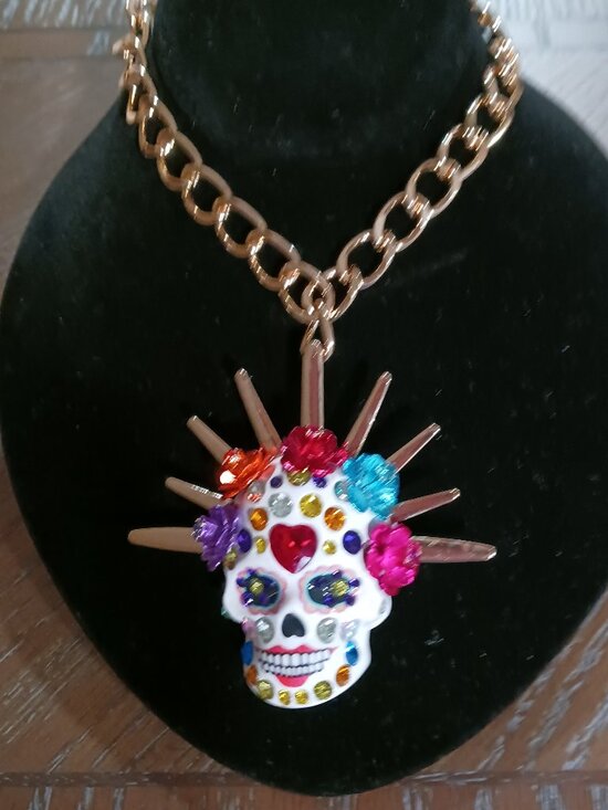 Betsey Johnson Jewelry - BETSY JOHNSON Gold Tone Necklace Sugar Skull Bride Pendant Crystal